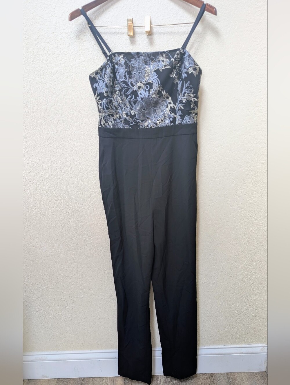 NWT Black Tapered Leg Jumpsuit With Bluestone Embroidered Bodice. Size Small